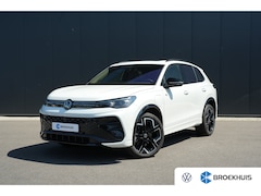 Volkswagen Tiguan - 1.5 eHybrid 272pk R-Line Edition | Panoramadak | Trekhaak | Leder | 20" | Stoelverwarming