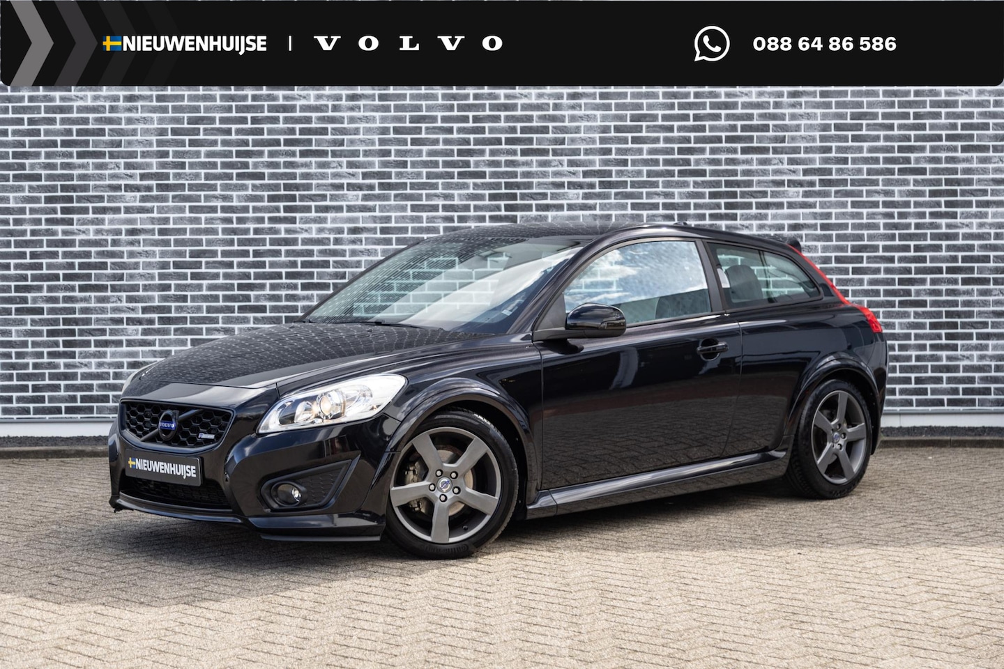 Volvo C30 - 2.0 R-Edition | Leder | Bluetooth | Spoiler | High Performance audio | AUX | Navigatie | - AutoWereld.nl