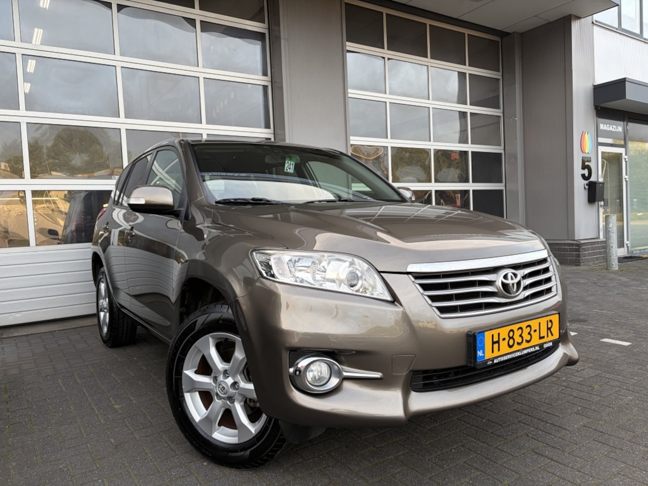 Toyota RAV4 - 2.0 VVTi Exec. Bns/ 1e EIG/ CAMERA - AutoWereld.nl