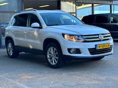 Volkswagen Tiguan - 1.4 TSI Sport&Style/ Airco/ trekhaak/