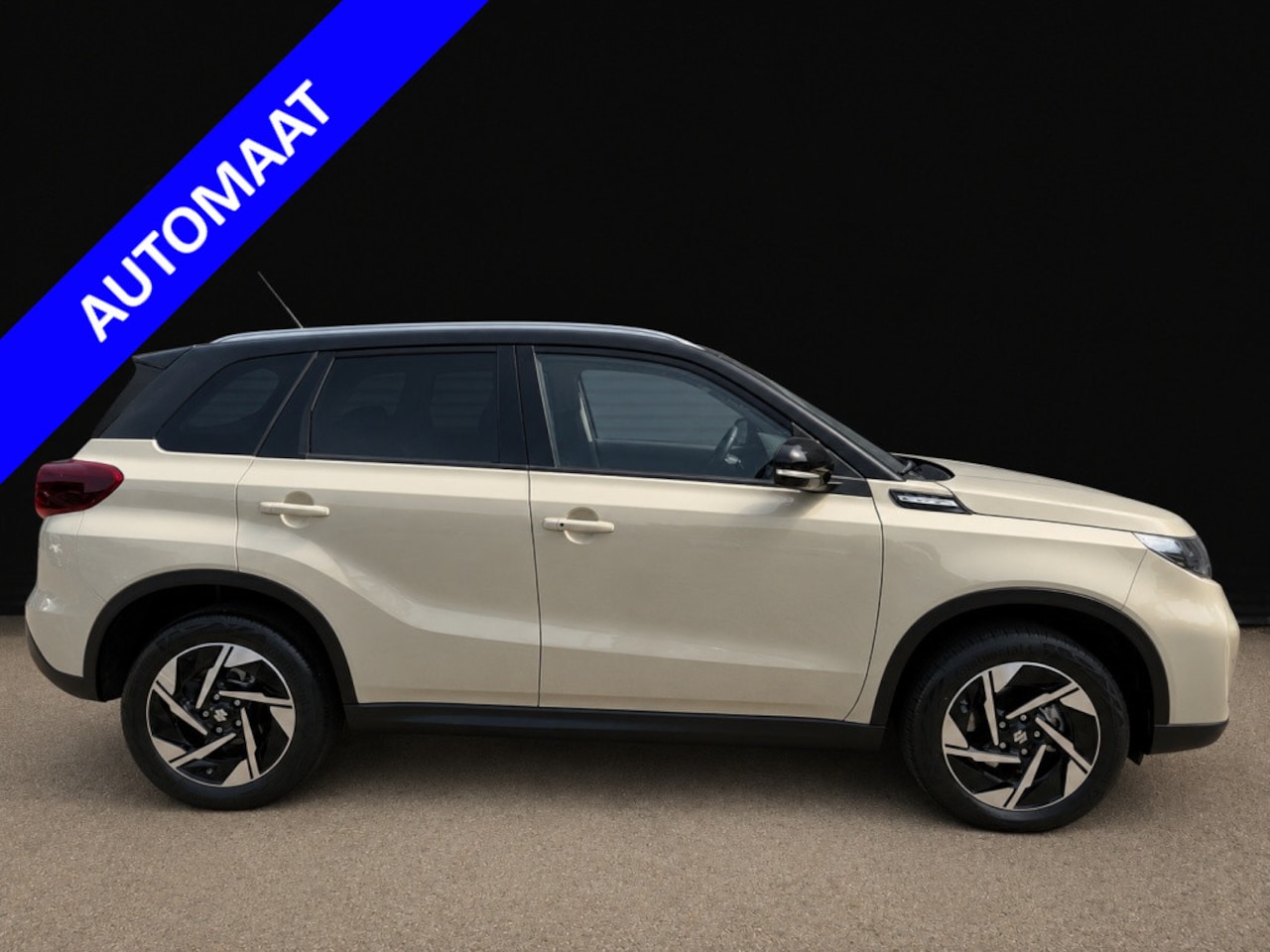 Suzuki Vitara - 1.5 Hybrid Style Automaat. AWD. Panorama dak - AutoWereld.nl