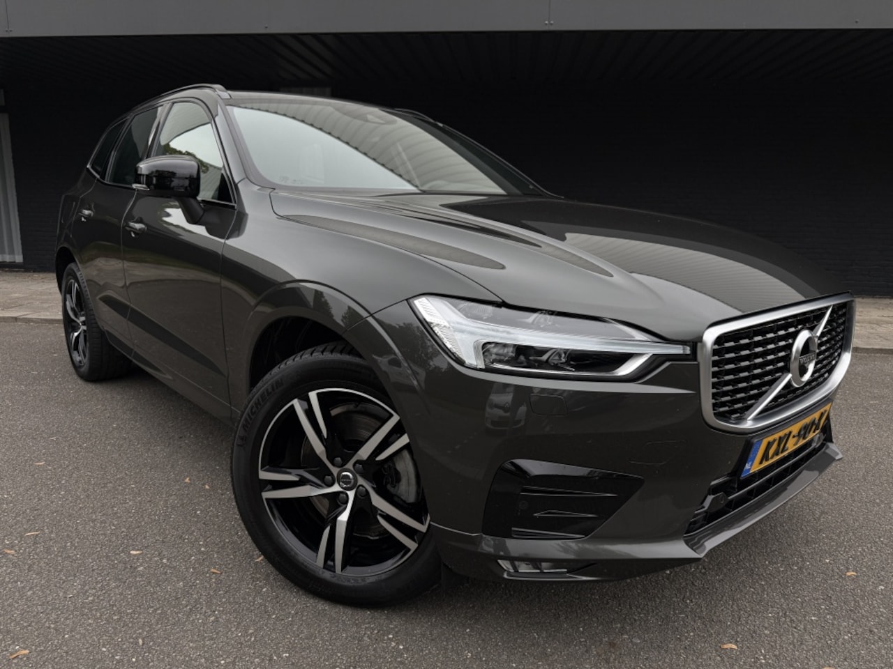 Volvo XC60 - 2.0 T5 AWD R-Design 2.0 T5 AWD R-Design - AutoWereld.nl