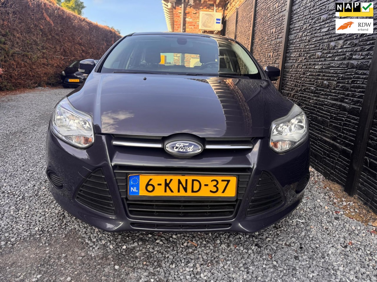 Ford Focus Wagon - 1.0 EcoBoost Trend 1.0 EcoBoost Trend - AutoWereld.nl