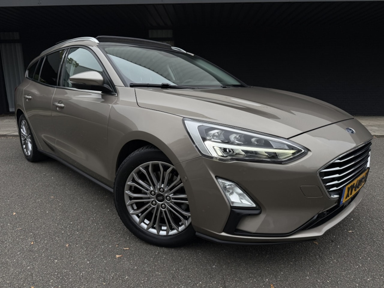 Ford Focus Wagon - 1.0 EcoBoost Titanium Business - Veel opties! - - AutoWereld.nl