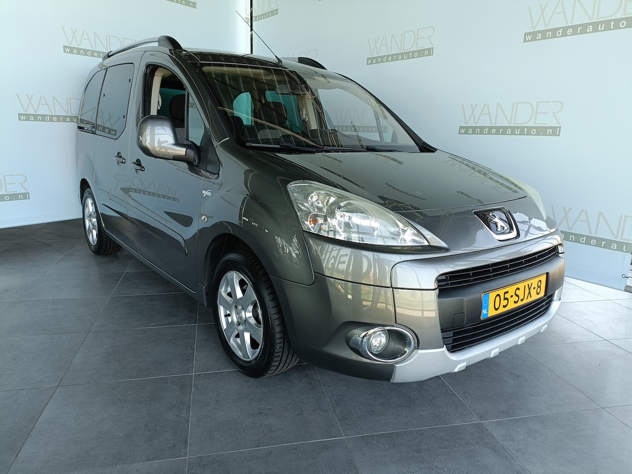 Peugeot Partner MPV - 1.6 16V VTI XT Trekhaak*airco*stoelverw* - AutoWereld.nl