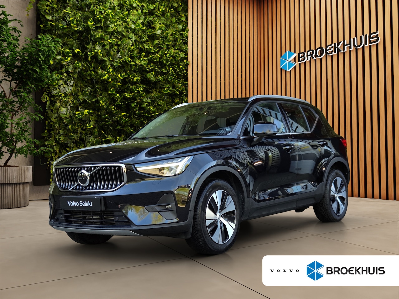 Volvo XC40 - 1.5 T5 Recharge Plus Bright | Memory | Adaptive Cruise | BLIS | Camera | Stuur/stoelverwar - AutoWereld.nl