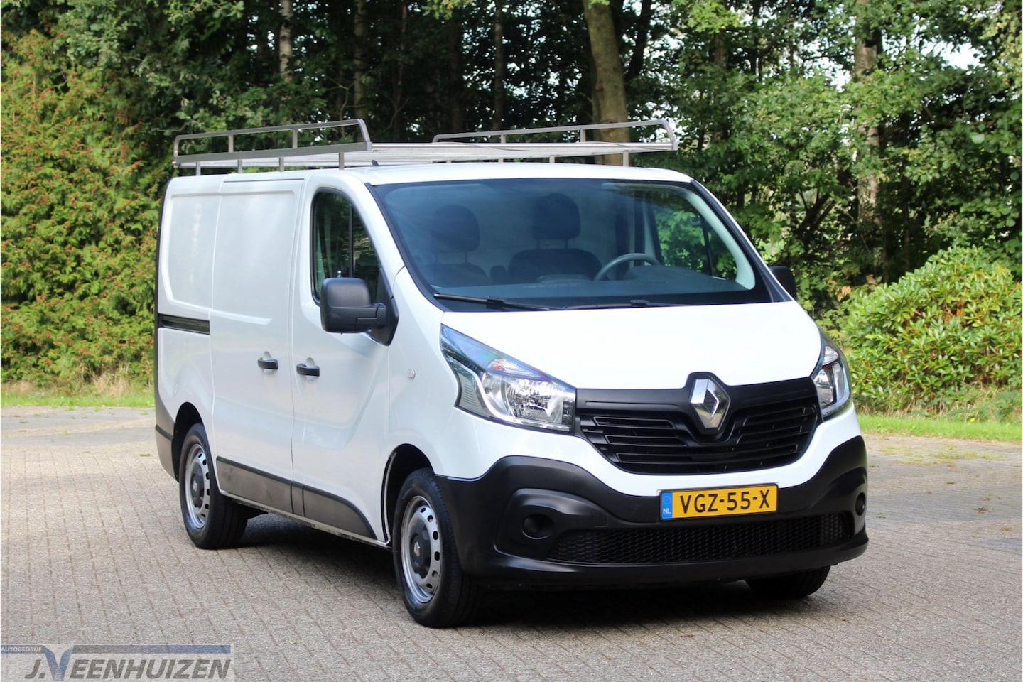 Renault Trafic - 1.6 dCi T27 L1H1 Comfort | 2018 | ❄️Airco | ⭐Trekhaak| ✨imperiaal | ✅PDC | - AutoWereld.nl
