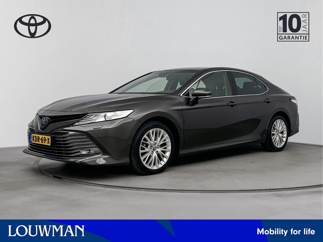 Toyota Camry - 2.5 Hybrid Executive | Zwart Leder Interieur | Navigatie | * - AutoWereld.nl