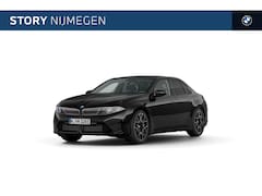 BMW i3 - 50 xDrive / Panoramadak / Trekhaak / 3D Head-Up / Adaptieve LED / Parking Assistant Plus /