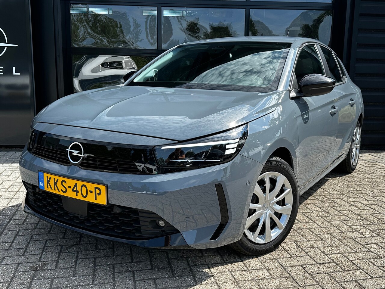 Opel Corsa - 1.2 Turbo 100 PK Edition | STOEL EN STUURVERWARMING| DODEHOEK DETECTIE| CAMERA + PARKEERSE - AutoWereld.nl