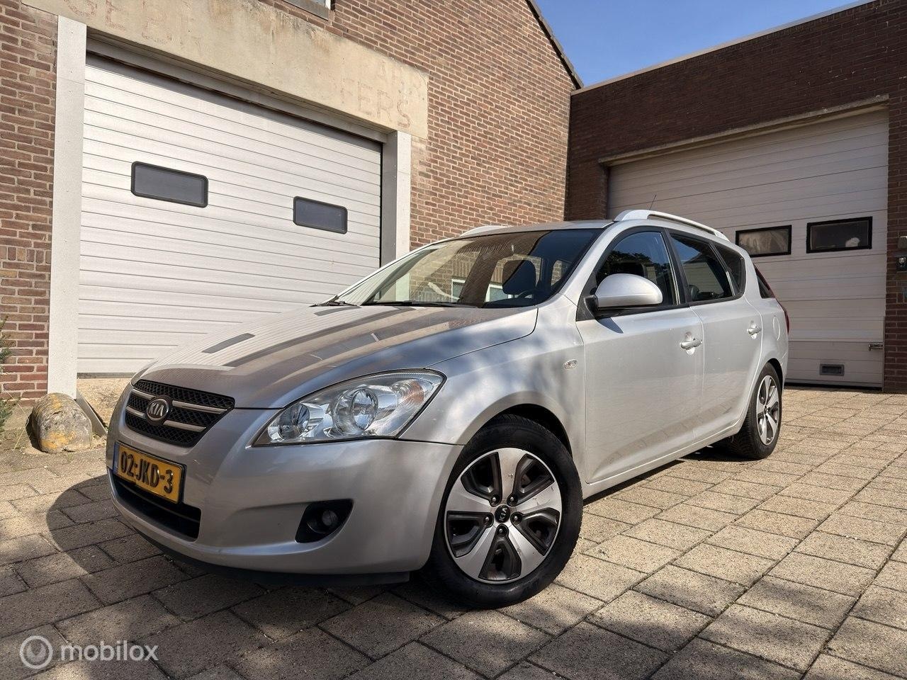 Kia Cee'd Sporty Wagon - 1.6 X-clusive ISG 1.6 X-clusive ISG - AutoWereld.nl
