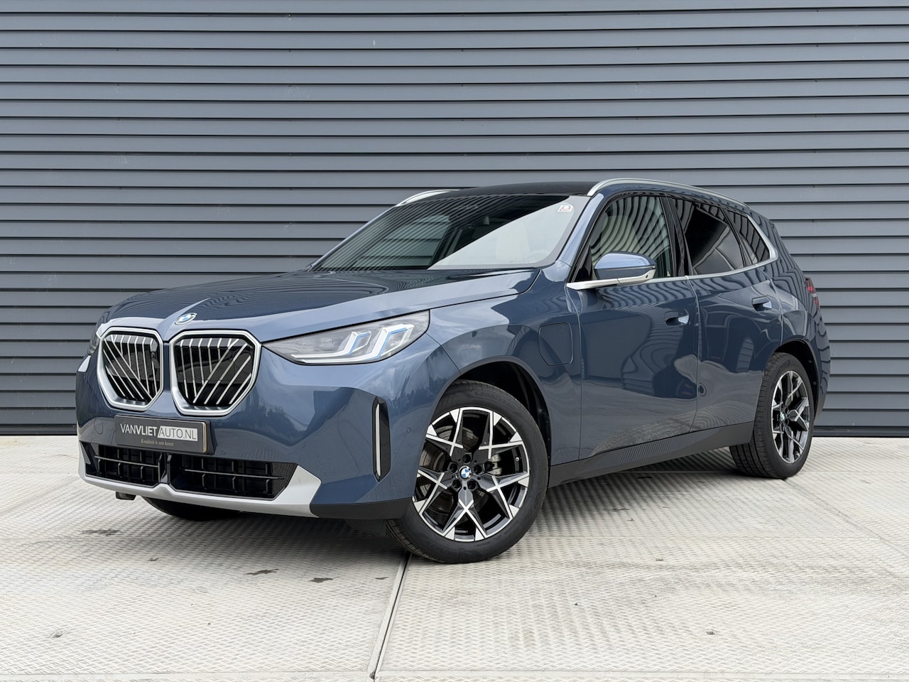 BMW X3 - 30e xDrive | Panorama dak | Head-Up | 360 Camera | Harman Kardon - AutoWereld.nl