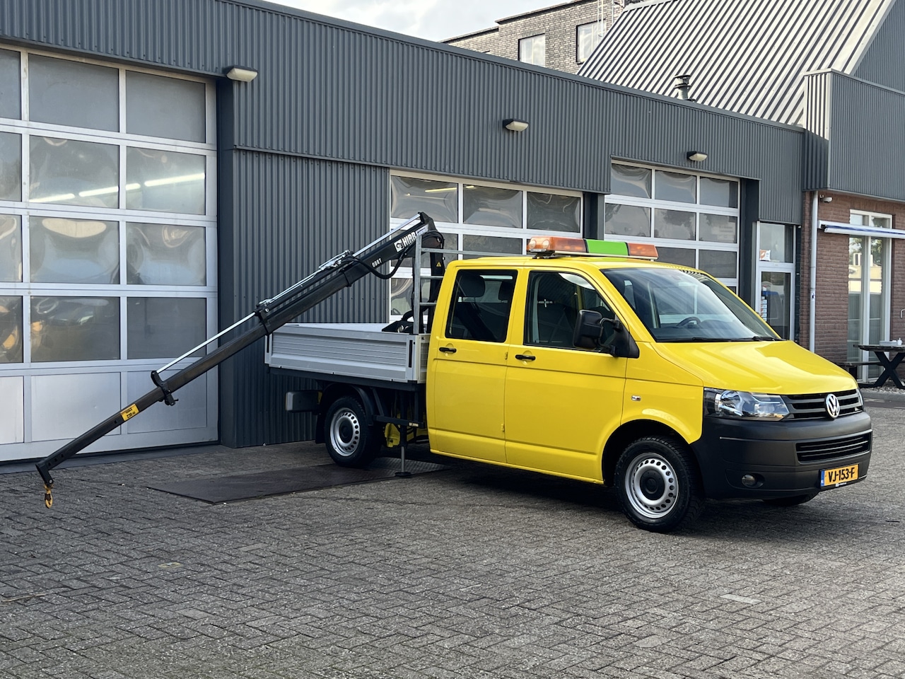 Volkswagen Transporter - 2.0 EcoFuel L2H1 Benzine / Cng  Openlaadbak Pick-up Hiab laadkraan Airco Cruise controle T - AutoWereld.nl