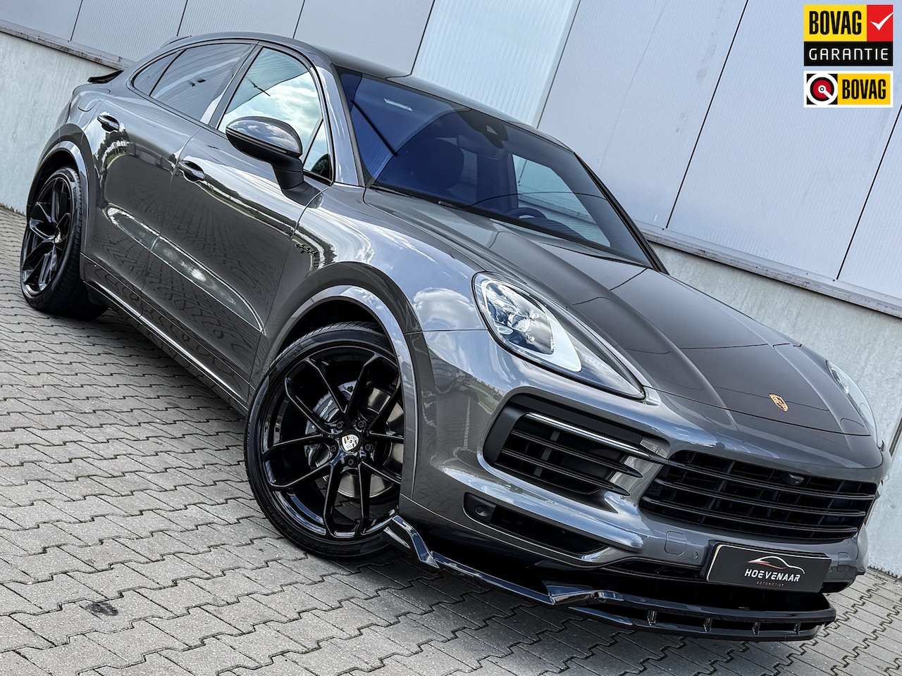 Porsche Cayenne Coupé - 3.0 E-Hybrid 462pK Pano PPF 22Inch Sport chrono Full - AutoWereld.nl