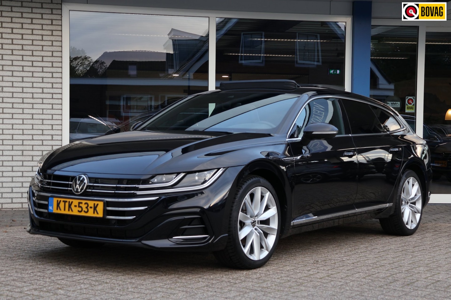 Volkswagen Arteon Shooting Brake - 1.4 TSI eHybrid R-Line SOH-96% Head-up Sportstoelen Carplay - AutoWereld.nl