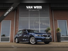 BMW 3-serie Touring - 330e Business Edition Plus | 1e eigenaar | BTW auto | Leer | Camera | Sportstuur | 17 inch