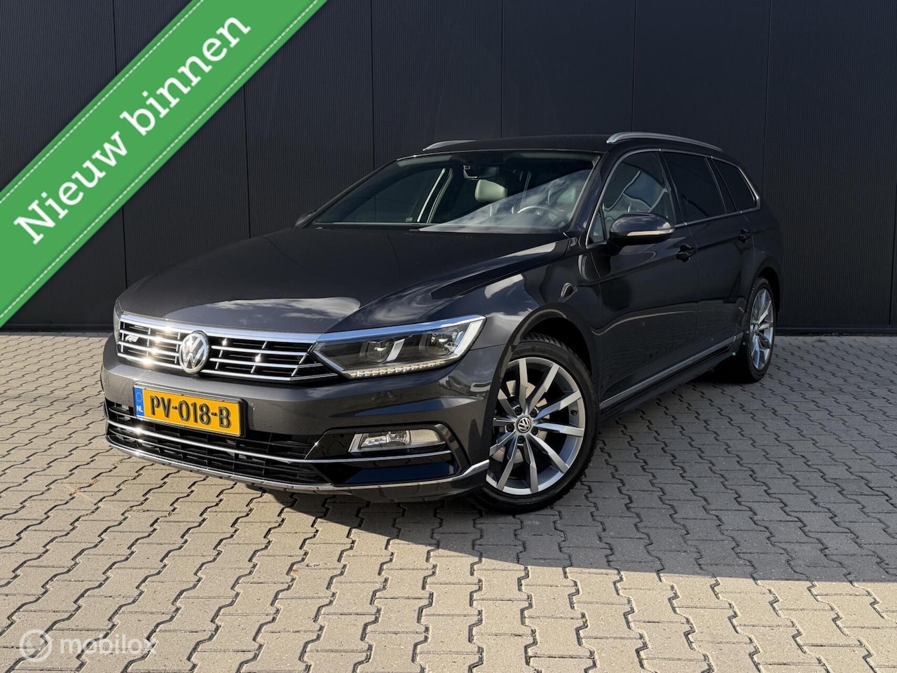Volkswagen Passat Variant - 1.4 TSI Highline R-Line/Trekhaak/Virtual - AutoWereld.nl