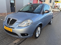 Lancia Y(psilon) - Ypsilon 1.4 Limited Edition 2010 / NAP / schuifkantel dak