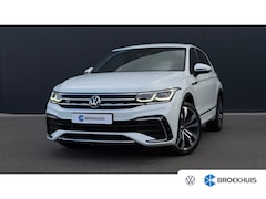 Volkswagen Tiguan - 1.5 TSI R-Line 150PK DSG | Trekhaak | Apple Carplay | Camera |