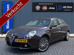 Alfa Romeo Giulietta - 1.4 T Distinctive Lusso | Automaat | Schakelflippers | Climatecontrol | Navigatie | 18'' L
