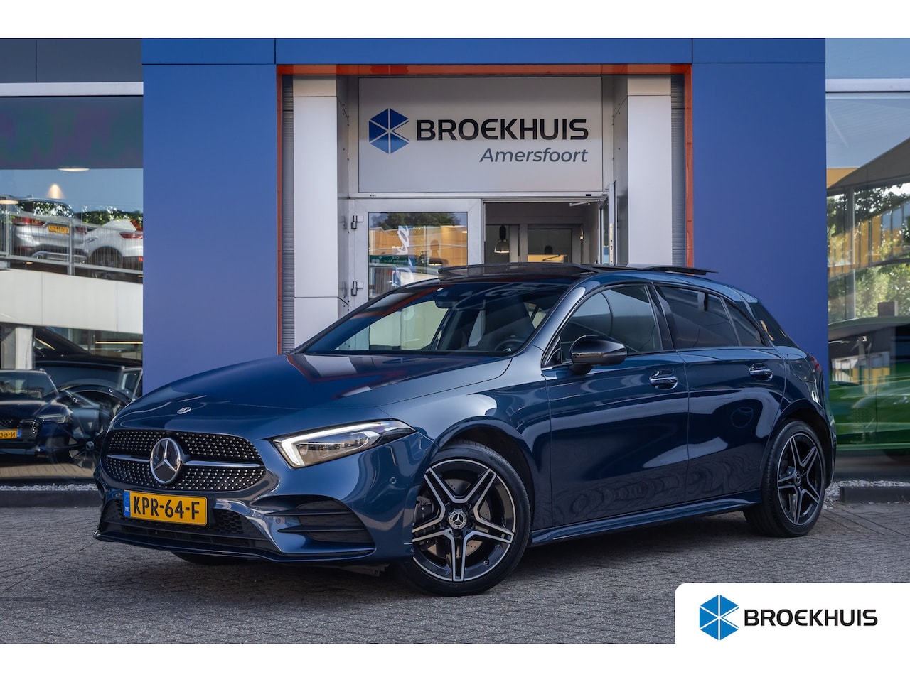 Mercedes-Benz A-klasse - 250 e AMG Line | Panoramadak | Dodehoeksensor | 360° Camera | Lane Keeping Assist | Stoelv - AutoWereld.nl