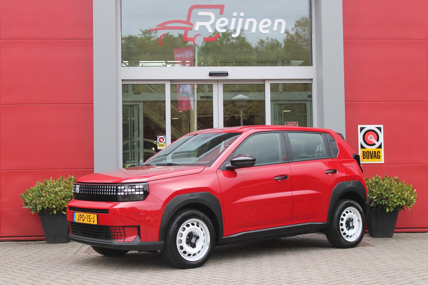 Fiat Grande Panda - RED 113PK 11 kW 44 kWh | 3-FASE | APPLE CARPLAY/ANDROID AUTO | CRUISE CONTROL | AIRCO | PA - AutoWereld.nl
