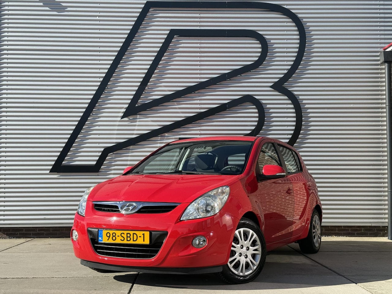 Hyundai i20 - 1.2i i-Motion 2e Eigenaar|Airco|Elektr. Ramen|N.A.P|APK tot 09-2027 - AutoWereld.nl