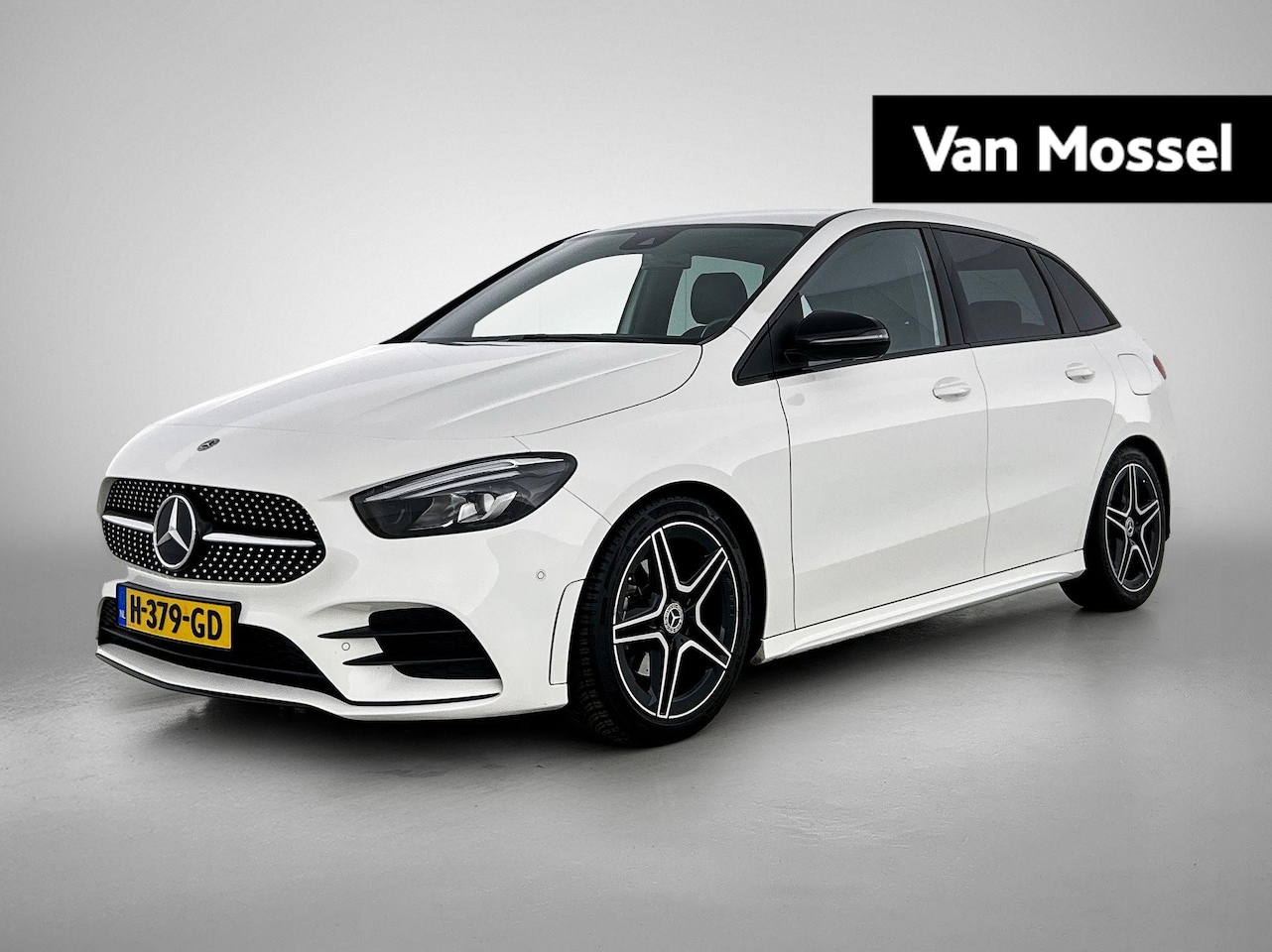 Mercedes-Benz B-klasse - 200 Business Solution AMG | Automaat | Apple Carplay / Android Auto | Camera | Navigatie | - AutoWereld.nl