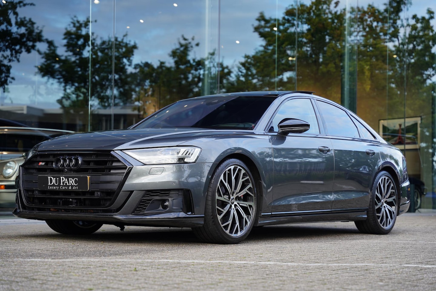 Audi S8 - 4.0 TFSI Quattro B&O / Active Chassis / NL-Auto / Black Line - AutoWereld.nl