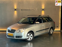 Skoda Fabia Combi - 1.4-16V Elegance|CRUISE|PARK SENS|TREKHAAK|STOELVERW|
