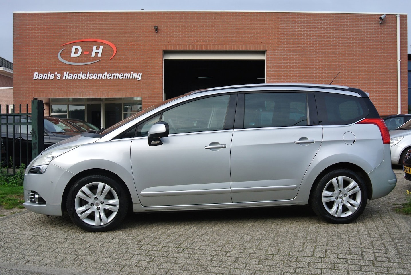 Peugeot 5008 - 1.6 THP Blue Lease Executive 7persoons trekhaak inruil mogelijk nap - AutoWereld.nl