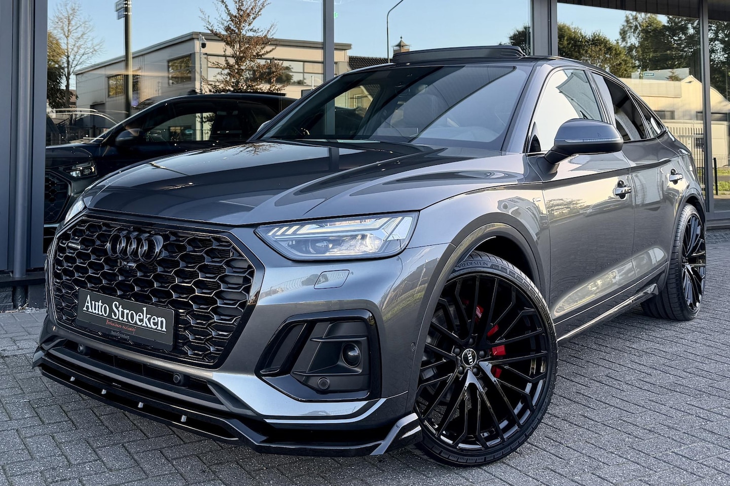 Audi Q5 Sportback - 55 TFSIe 3X S-Line SQ5-Look Leer Pano Lucht B&O - AutoWereld.nl