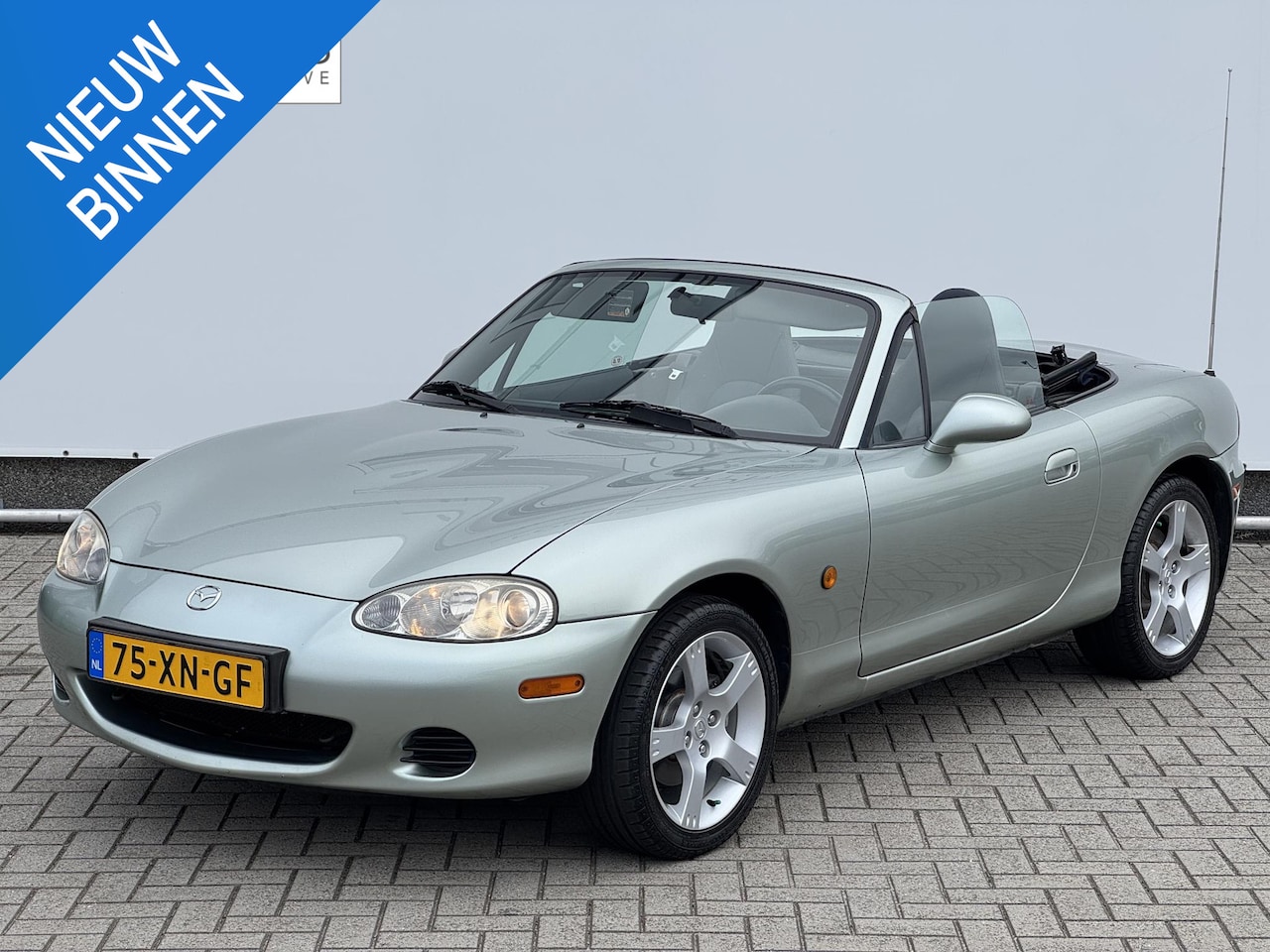 Mazda MX-5 - 1.6i Exclusive LEDER | STOELVERWARMING | FACTUREN AANWEZIG - AutoWereld.nl