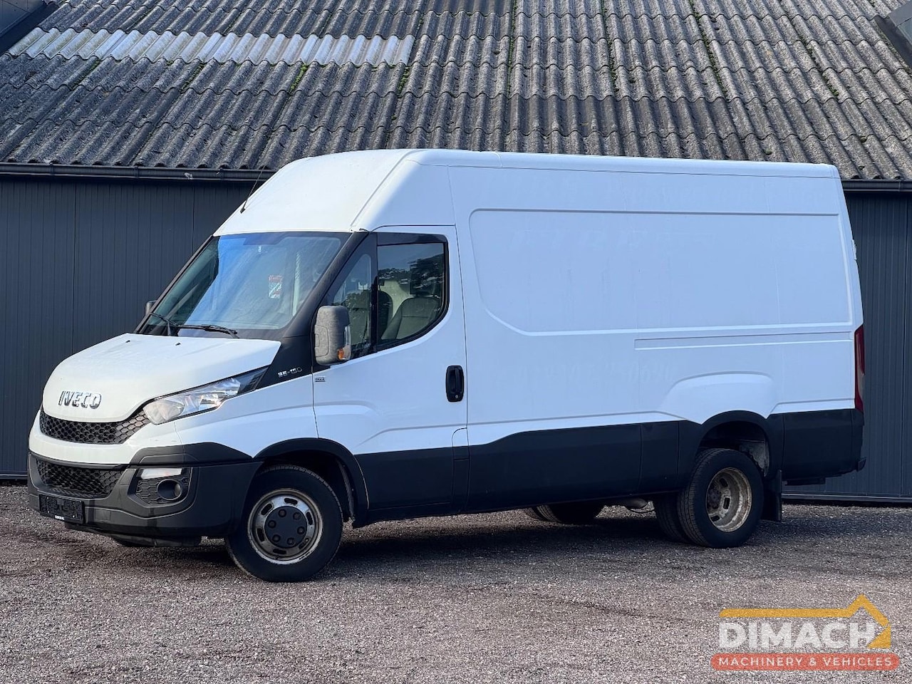 Iveco Daily - 35C15 3.0L - airco - handgeschakeld - dubbellucht - L2H2 - 150PK - euro 5 - AutoWereld.nl