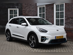 Kia e-Niro - ExecutiveLine 64 kWh SOH 100% / BTW Wij zijn op afspraak geopend Graag bellen voor uw koms