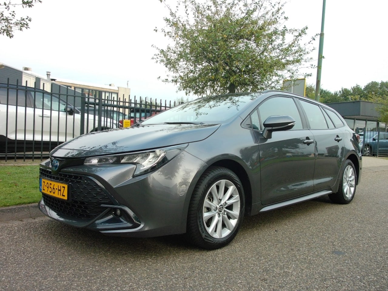 Toyota Corolla Touring Sports - 1.8 Hybrid 103KW Active Touring Sport CVT Aut Clima Navi - AutoWereld.nl
