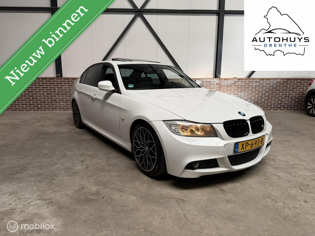 BMW 3-serie - 318i Business Line M Sport | Schuif\kantel Dak - AutoWereld.nl