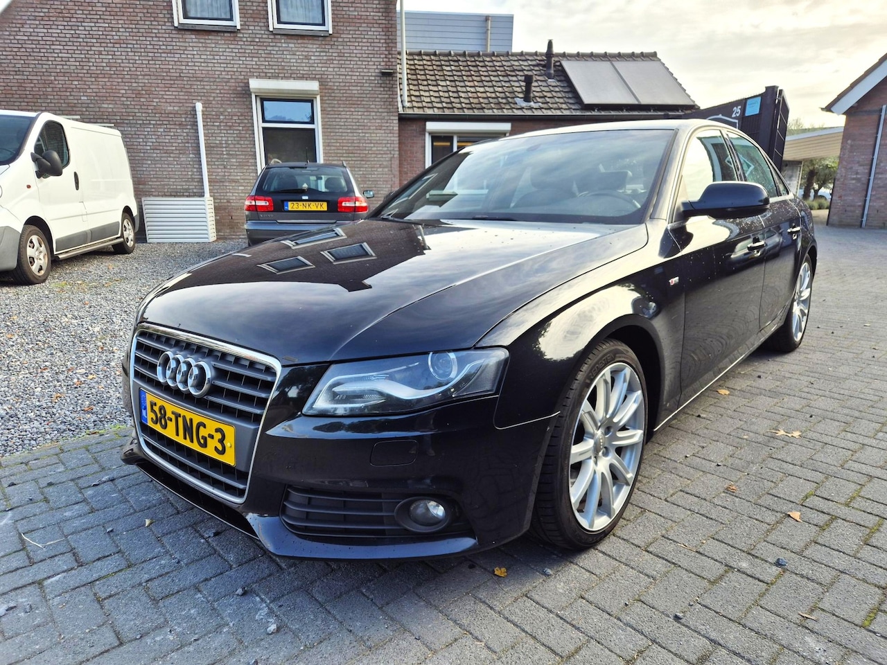 Audi A4 Limousine - 1.8 TFSI Pro Line S Automaat Navi Clima Cruise Afn. trekhaak - AutoWereld.nl