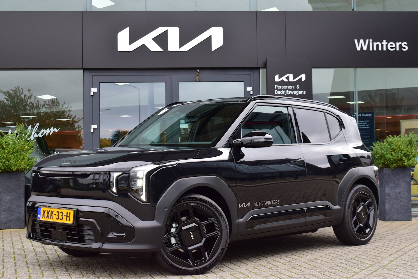 Kia EV2 - Black-Line 61 kWh | Leder | Elektr. Aklep | Stoel & Stuurverwarming | Dodehoek Assistentie - AutoWereld.nl