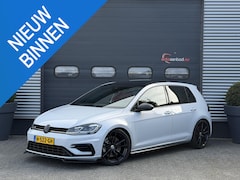 Volkswagen Golf - 2.0 TSI 4Motion R 405 PK| Akrapovic | Panoramadak | Camera | Adaptive Cruise Control | Nav