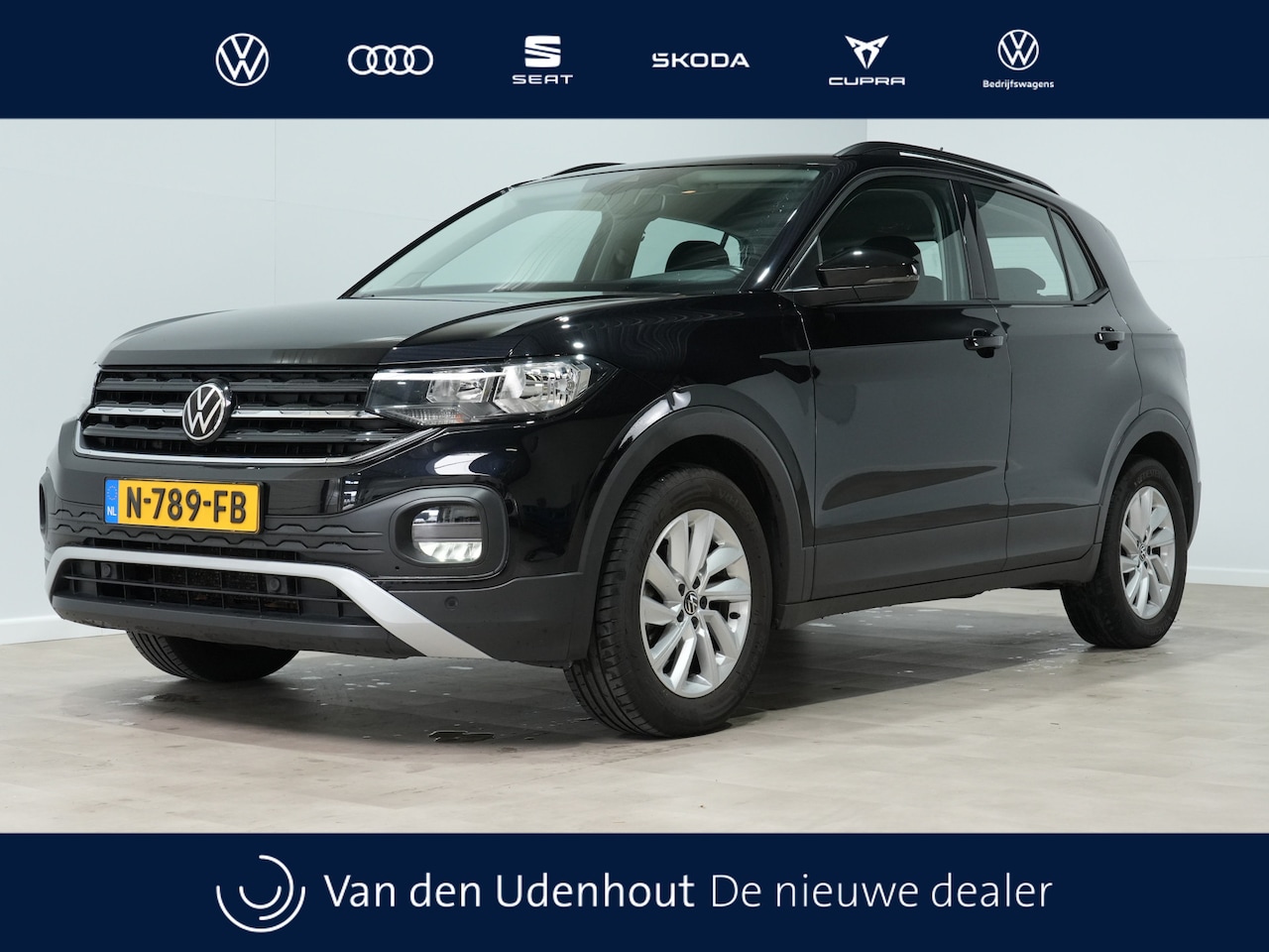 Volkswagen T-Cross - 1.0 TSI 110pk Life Business | Trekhaak | Navigatie | ACC | Camera - AutoWereld.nl