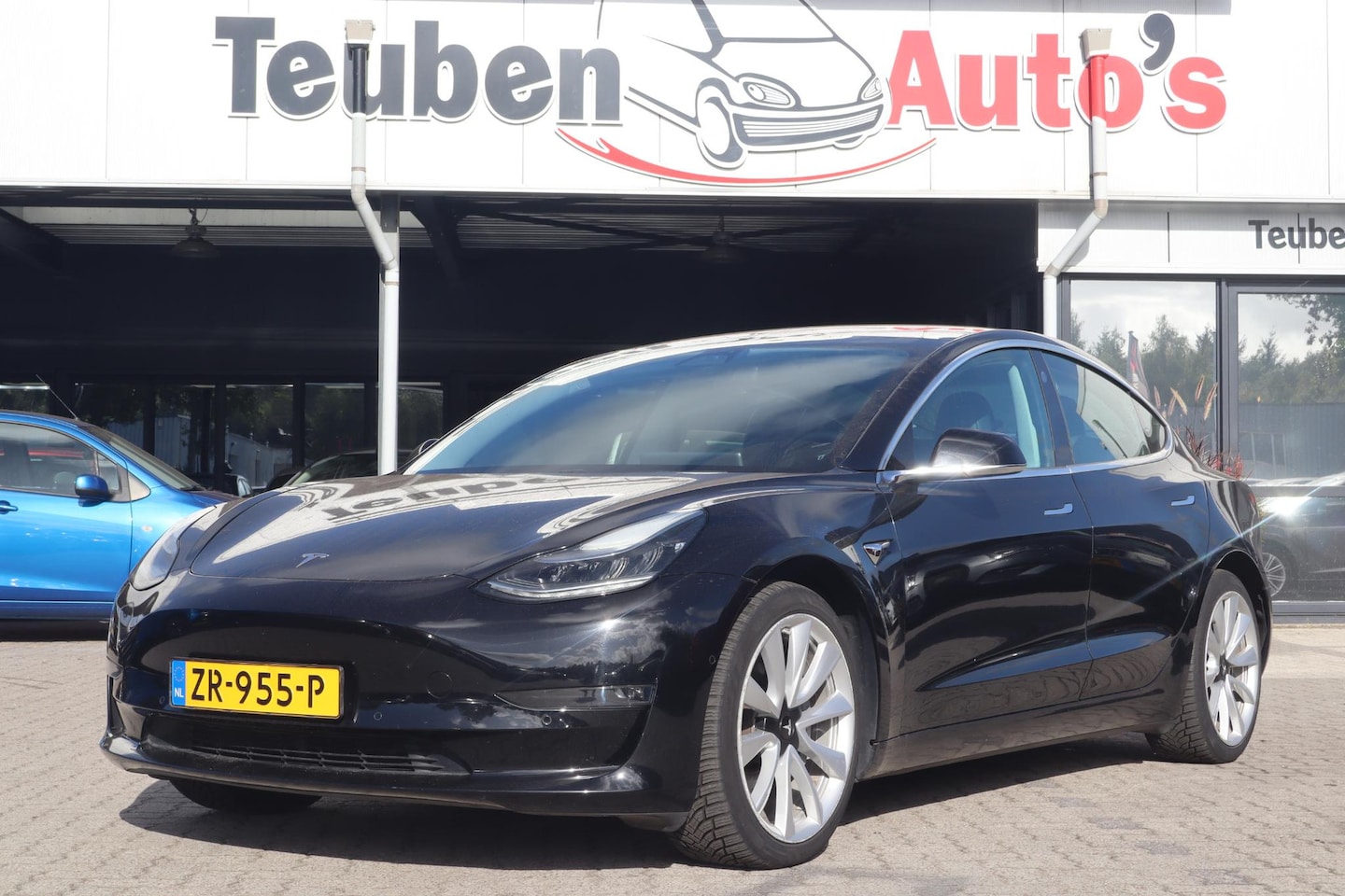 Tesla Model 3 - Long Range AWD 75 kWh | SOH 88,6% | Lichtmetalen Velgen | Basic Autopilot | - AutoWereld.nl