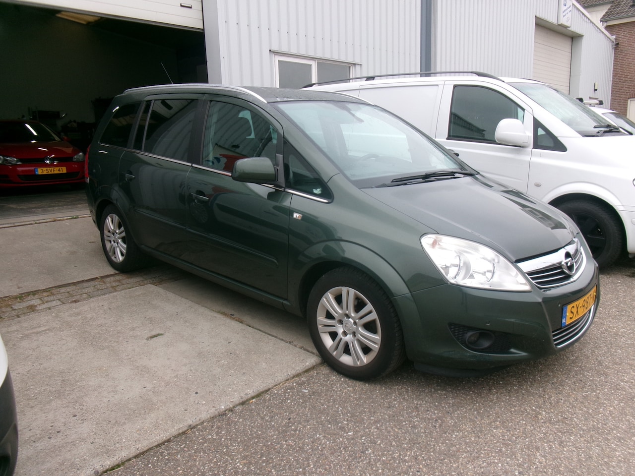 Opel Zafira - 1.6 Executive 7 Persoons Nieuwe APK - AutoWereld.nl