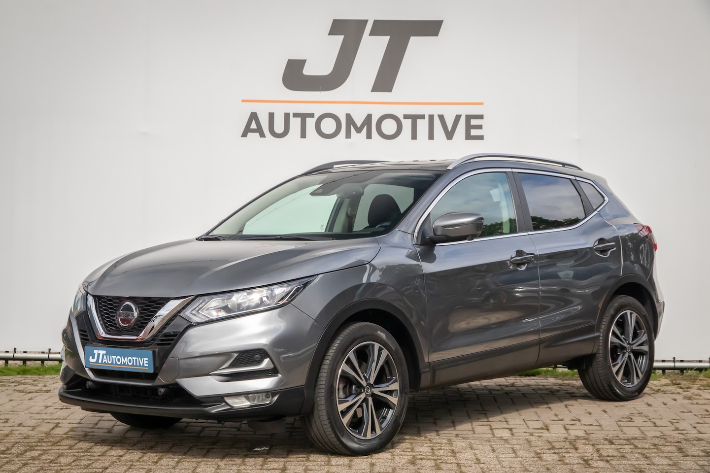 Nissan Qashqai - 1.3 DIG-T Tekna + Panoramadak | 360camera | dodehoekdetectie | lane assit | Cruise control - AutoWereld.nl