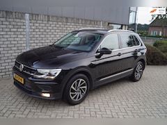 Volkswagen Tiguan - 1.4 TSI ACT Sound Autom Navi Clima Adaptieve Cruise Apple Carplay 2x PDC LMV Trekhaak ENZ