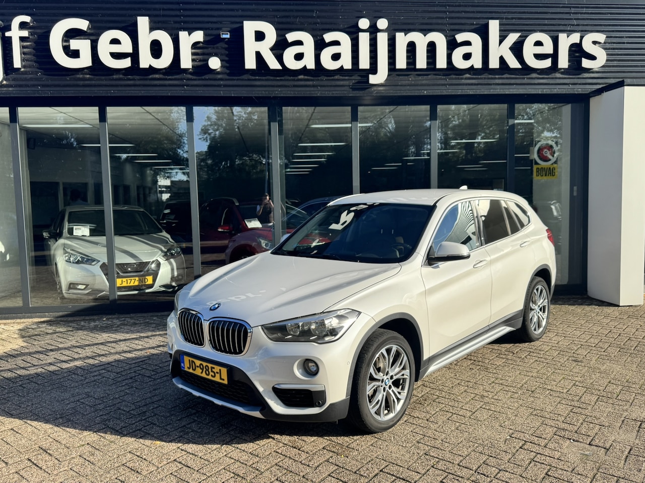 BMW X1 - sDrive18d Corporate Lease xLine*Navi*Leder*ECC*EXPORT/EX.BPM* - AutoWereld.nl