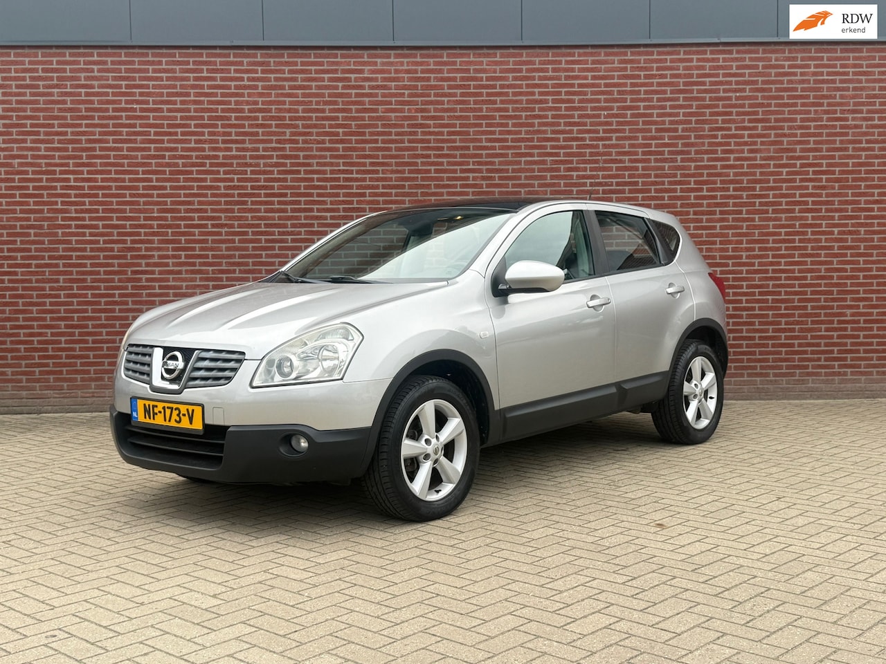 Nissan Qashqai - 1.6 Acenta / Airco / Cruise control / PDC / - AutoWereld.nl