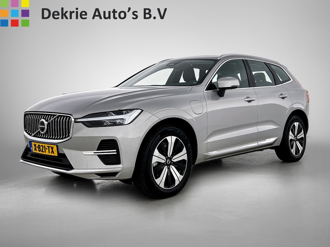 Volvo XC60 - 2.0 T6 Plug-in LongRange / AWD Plus Bright / Trekhaak / Panoramadak / Pdc+Camera / NL.Auto - AutoWereld.nl