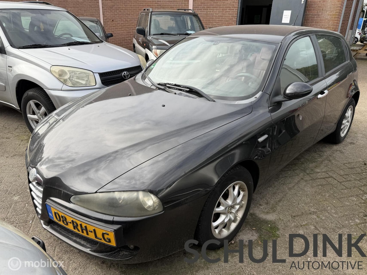 Alfa Romeo 147 - 1.6 T.Spark Veloce Distinctive 1.6 T.Spark Veloce Distinctive - AutoWereld.nl