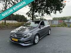 Mercedes-Benz B-klasse - 180 d Lease Edition COMPLEET MET TAXI METERS ZO UIT HET WERK